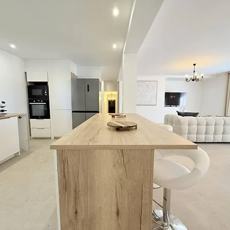 Magnifique Maison Avec Pisicne Vila